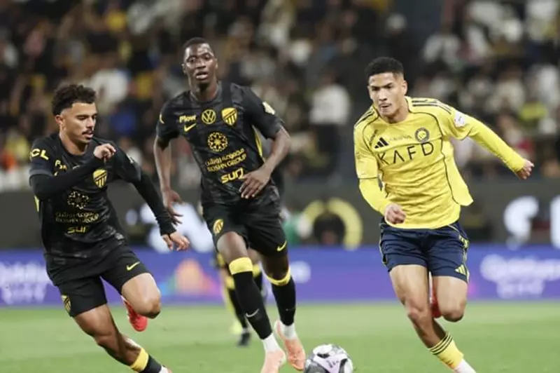 رونالدو يهدر ركلة جزاء.. النصر يفوز على الفيحاء بريمونتادا في الدوري السعودي 